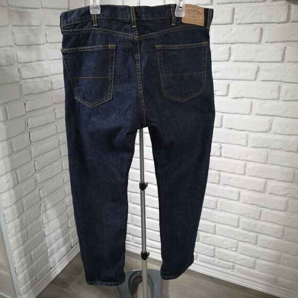 Signature by Levi Strauss Men's Size 40/30 Dark Wash Straight Leg Jeans - Picture 2 of 13